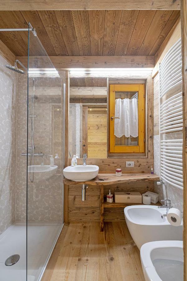 Hotel Amelu' Ostana Zewnętrze zdjęcie
